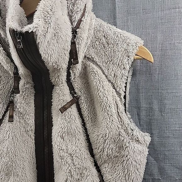 KUHL Flight Fleece Vest in Cream / Brown, Sherpa Vest Cozy Warm Women's SZ M - Picture 6 of 10